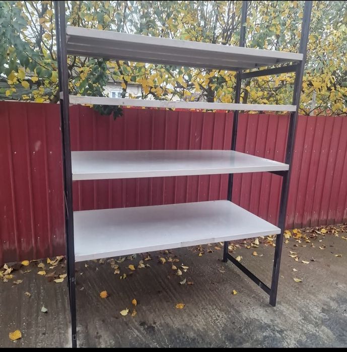 Rafturi metalice profesionale pentru depozitarea