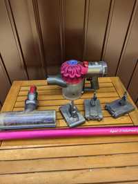 Dyson V7 cu 3 baterii