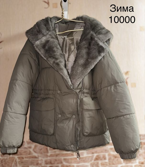 Продам верхнюю женскую одежду