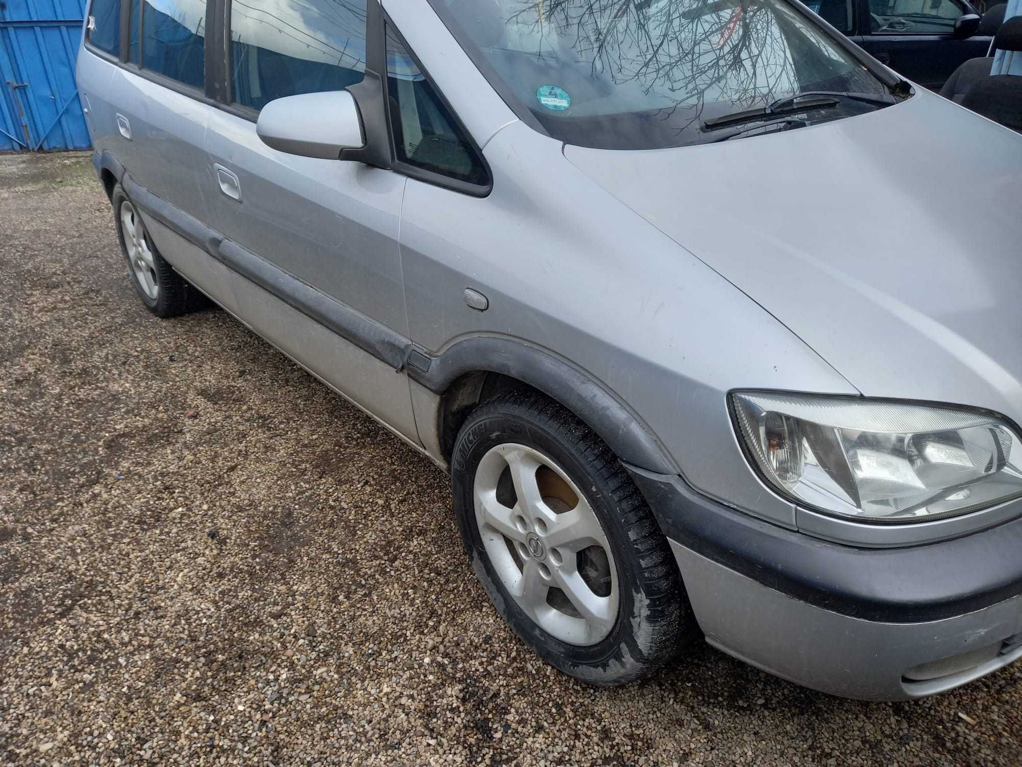 Opel Zafira A, usa usi portiere, oglinzi, geam geamuri coltare.