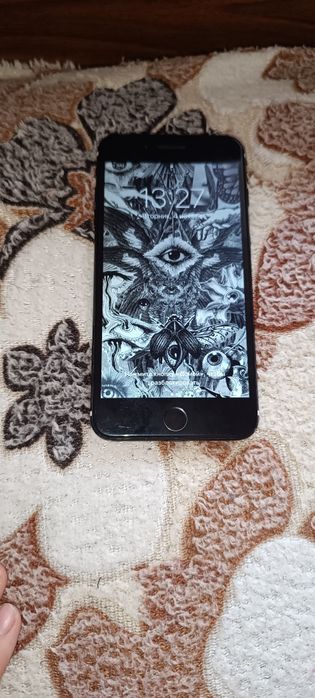 Продам iPhone 7 plus