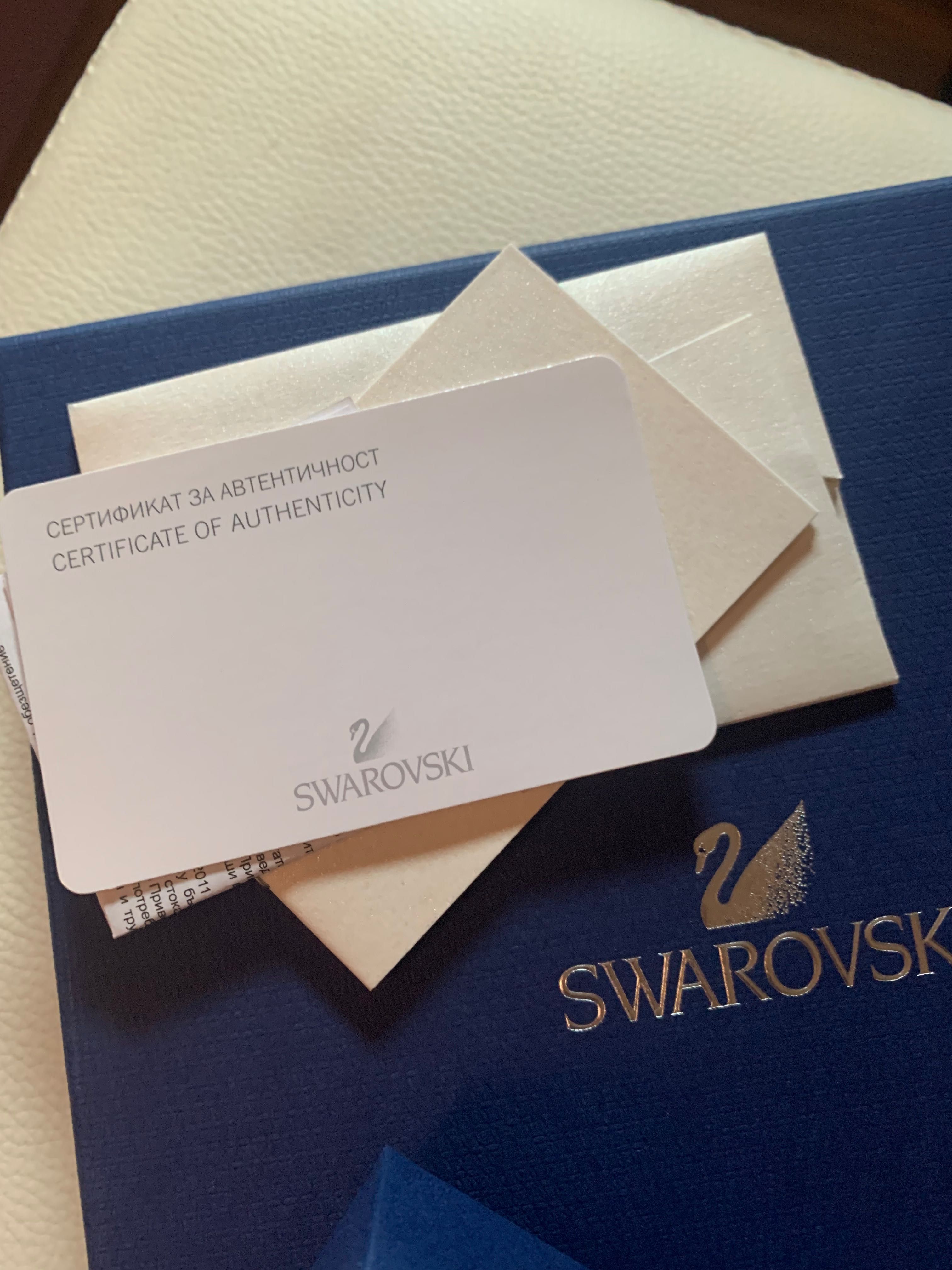 Swarovski колие за врата