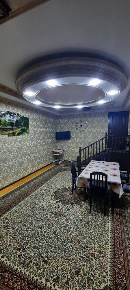 Sergeli Honabod. 3.08 sotix uy sotiladi. Uy uglavoyda joylashgan