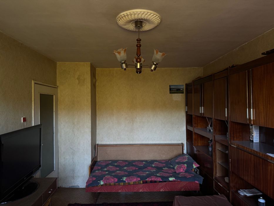 Просторен Едностаен- кв. Здравец Изток