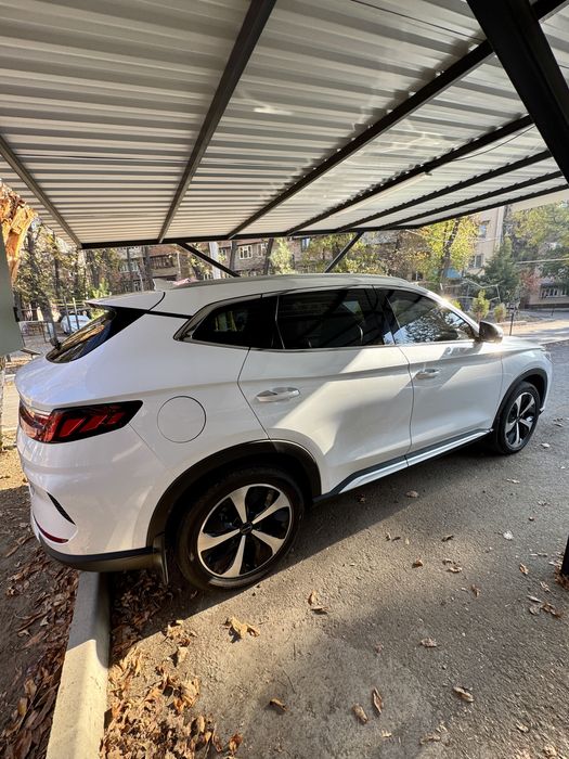 BYD Song Plus ( 1 позиция )  gibrid 2023 года идеальная машина