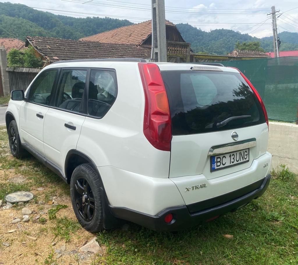 Nissan X-Trail 2010 SUV