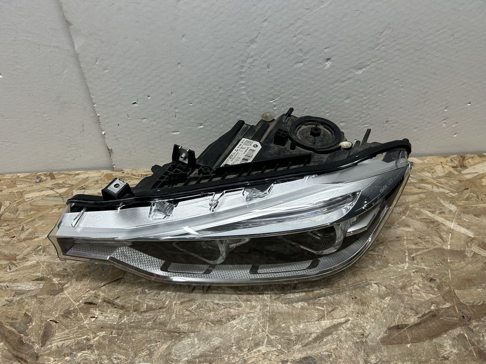Far faruri bmw F30 F31 seria 3 LCI full led 2015-2018 stanga