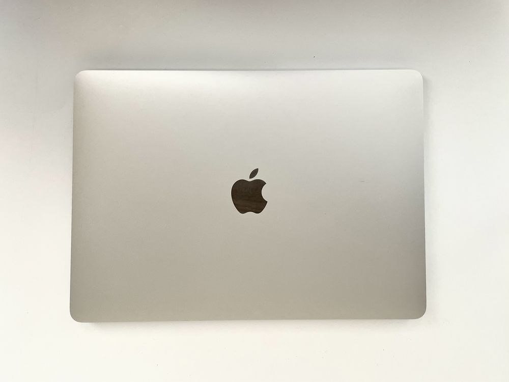 MacBook Pro 13-inch 2019 / 512 GB / TouchBar