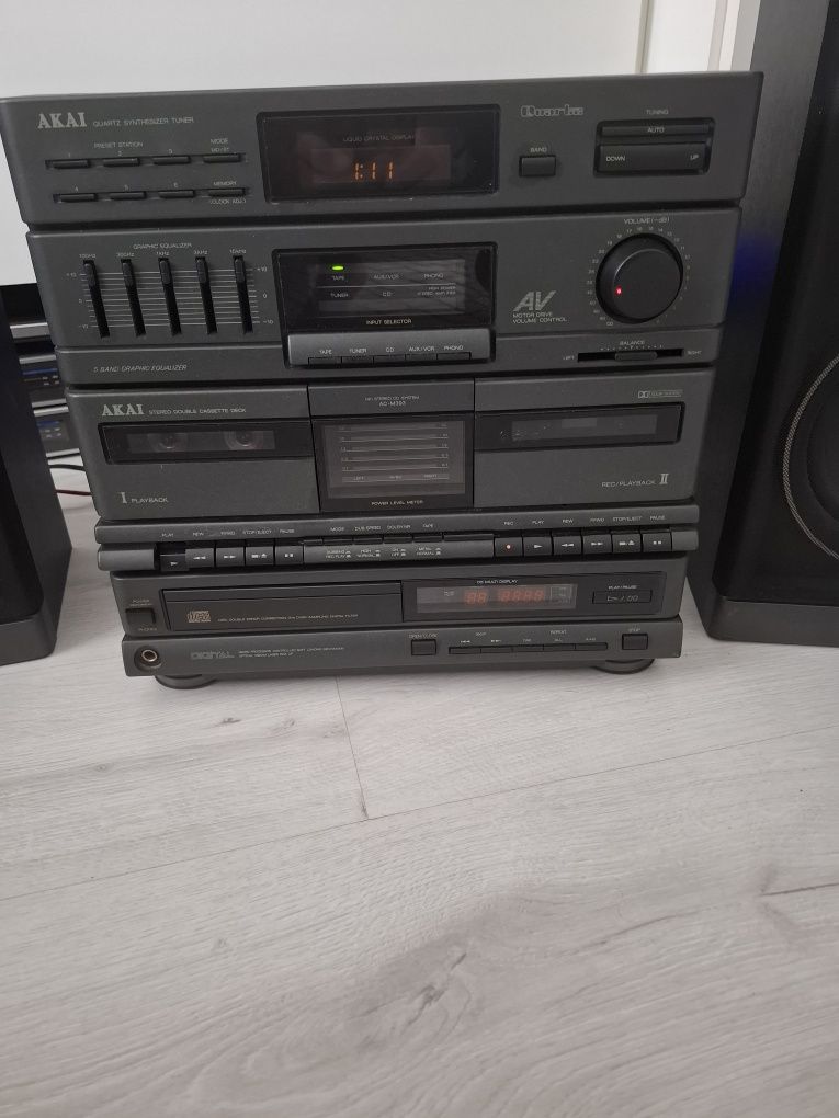 Sistem audio Akai cu boxe model AC-M393L echipament original