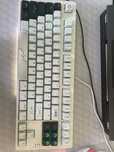 Tastatura mecanica aqirys