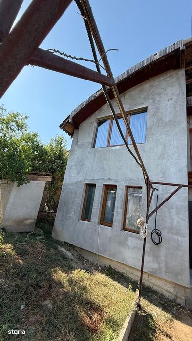 Casa Ginta casă cu design special, 75 mp utili, teren 265 mp
