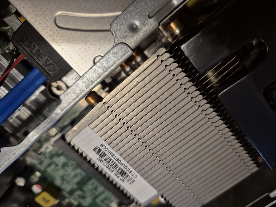 Rezervat ! Kit calculator Intel I3 Sff HP Ellitebook 8300