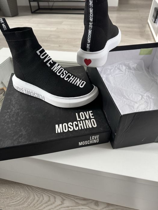 Incaltaminte Moschino fete