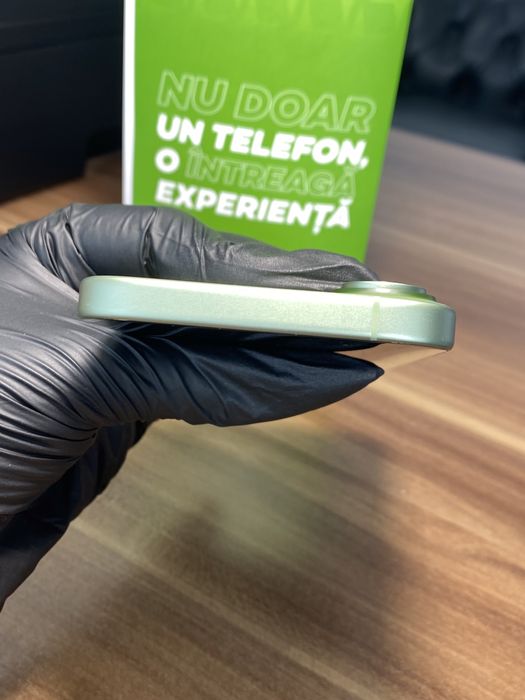 iPhone 17 • 256 GB • Sage