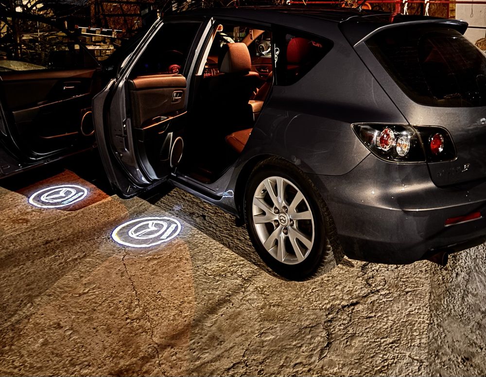 Mazda 3 Kintaro.