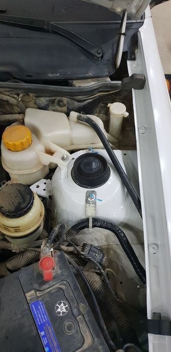 Некся 2 шевролет сотилади.