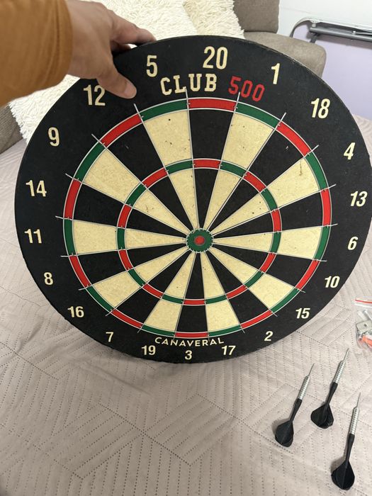 Ţinţă Clasică Darts Club 700 pentru săgeți din oțel