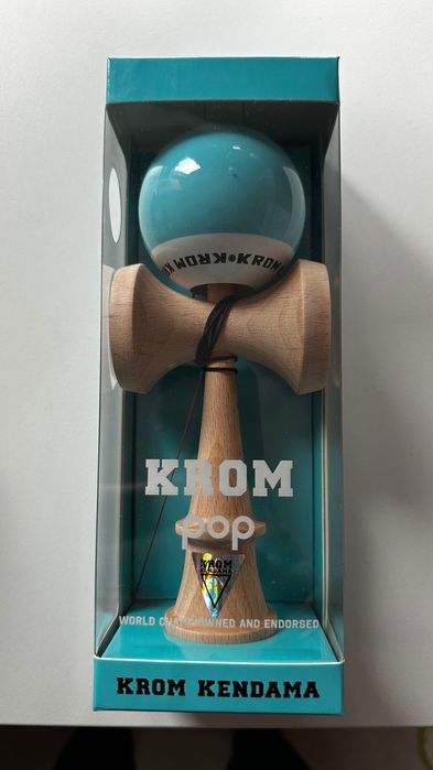 Kendama Krom pop lol sky blue
