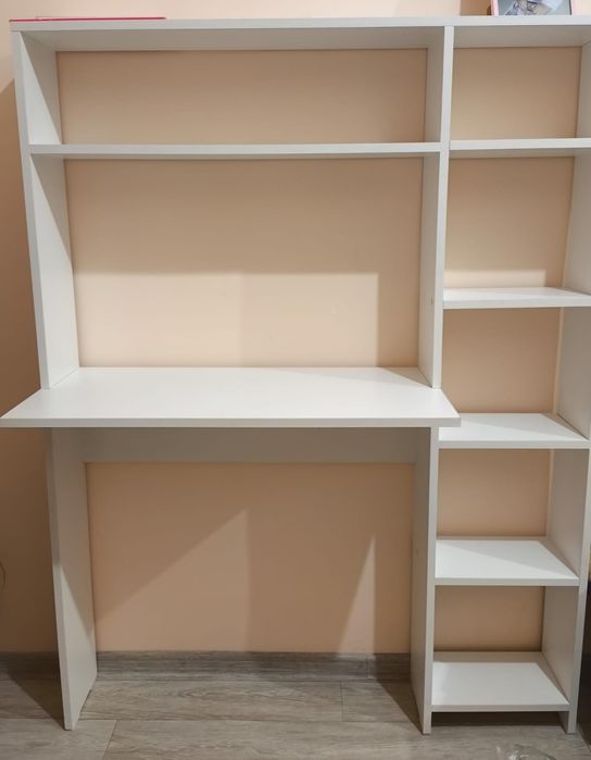 Продам школьный стол