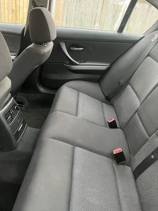 Bmw e90 320d volan pe dreapta