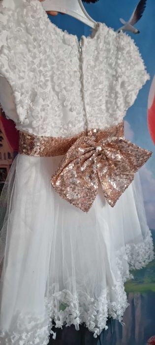 Невероятна детска рокля,без забележки