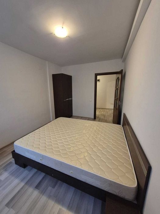 Închiriez apartament cu 2 camere, zona centrala, Brasov.