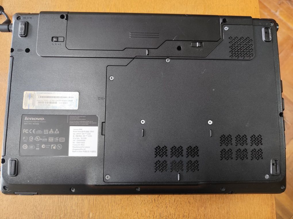 Лаптоп Lenovo G560
