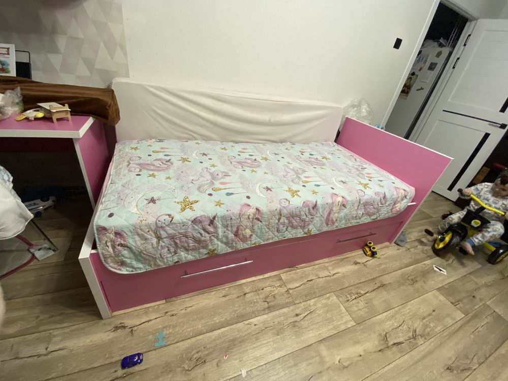 Продам кровать подростковую