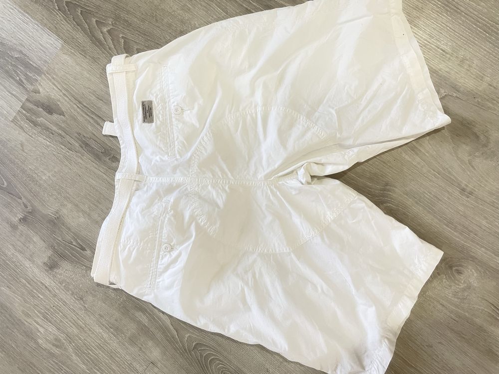 Shortik erkaklarniki Armani 36