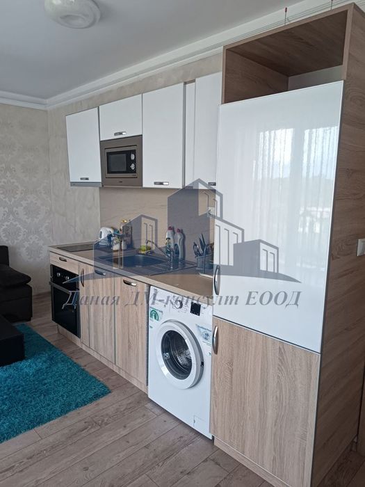 Дава се под наем Тристаен апартамент в Шумен, Пазара - 88 кв.м за 489.6 € - Снимка #1