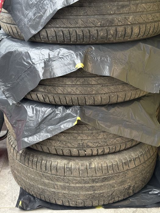 Vând set de 4 anvelope de vară Michelin Primacy 4 – 185/65 R15