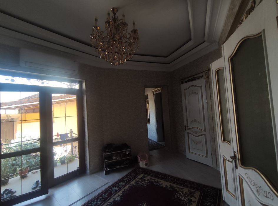 Юнусабадский район 19-квартал Кизил дехкон новый дом 2-уровневый 2,5-с