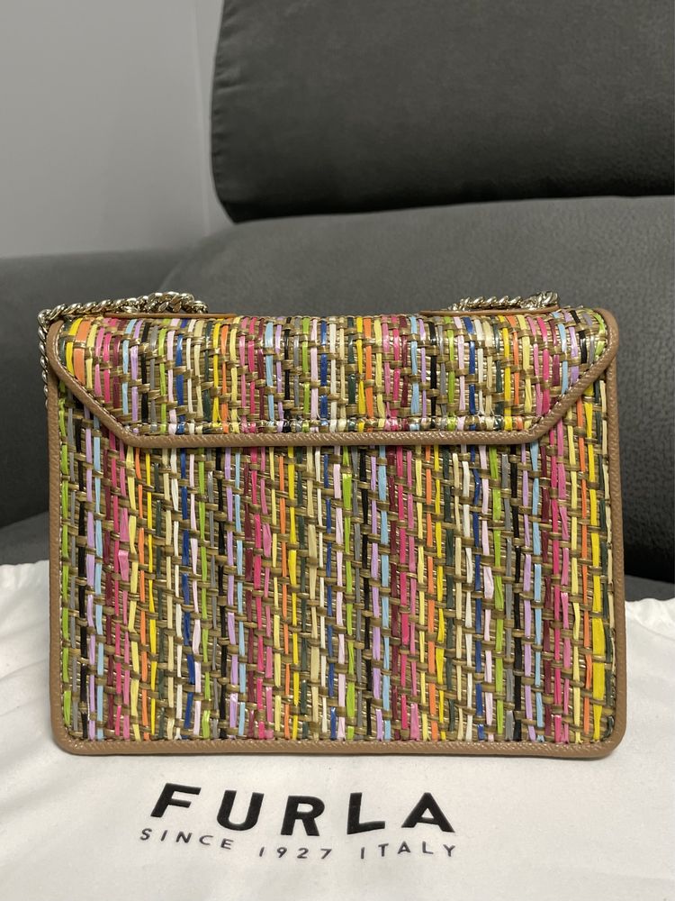 Furla Venere кафява чанта с пъстри детайли