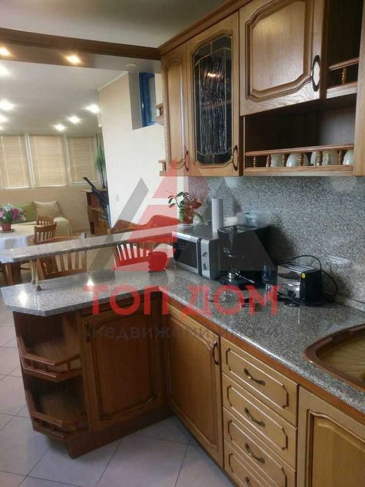 Дава се под наем Двустаен апартамент в Варна, Централна поща - 67 кв.м за 433.5 € - Снимка #1