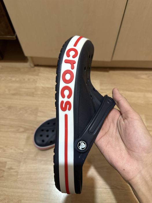 CROCS новые абсолютно