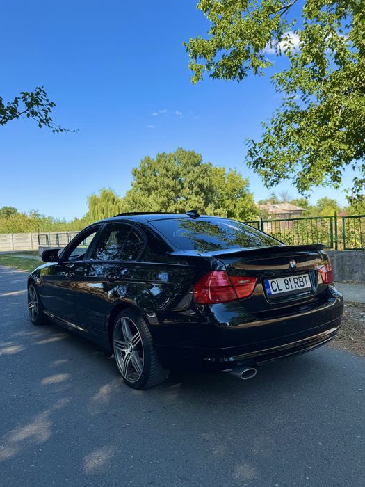BMW E90 320d / Trapa / Navi / Piele