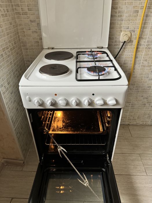 Газовка Indesit в отличном состоянии