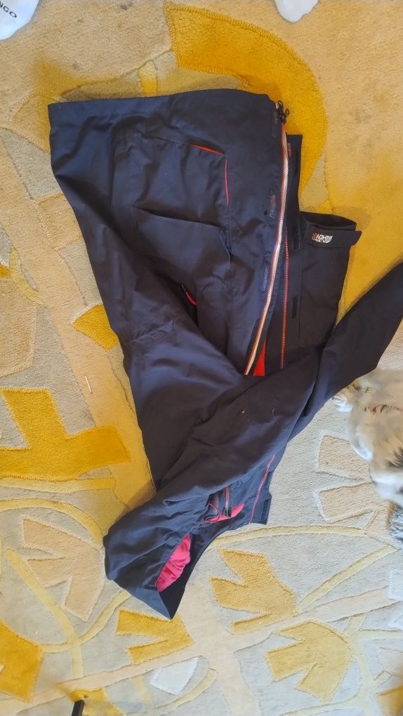 Geaca de vânt termal insulation.