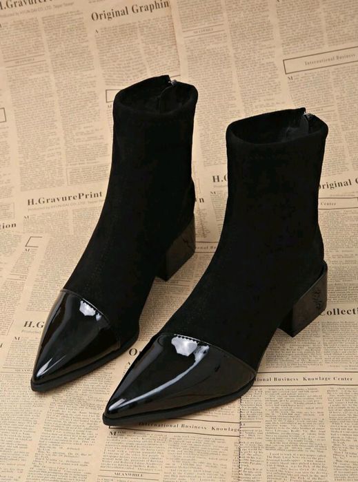 Стилни дамски обувки