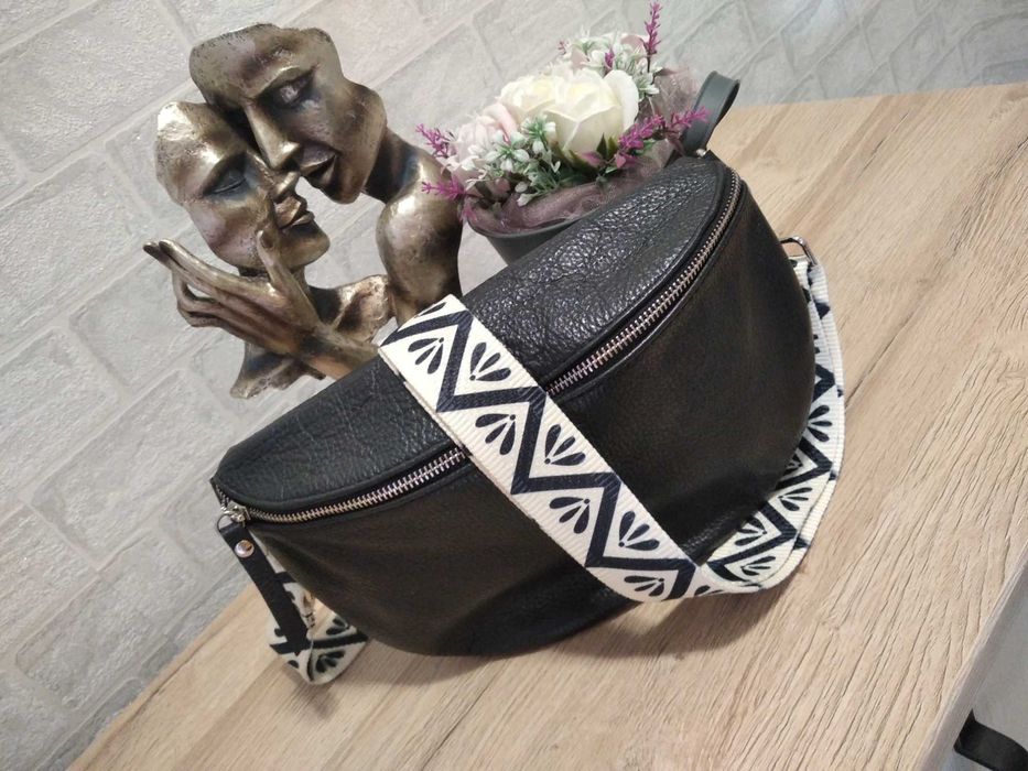 Дамска чанта, модел cross-body