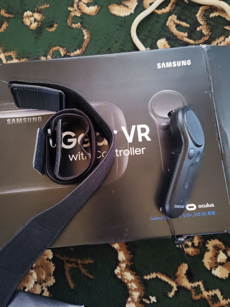 Gear VR with controller