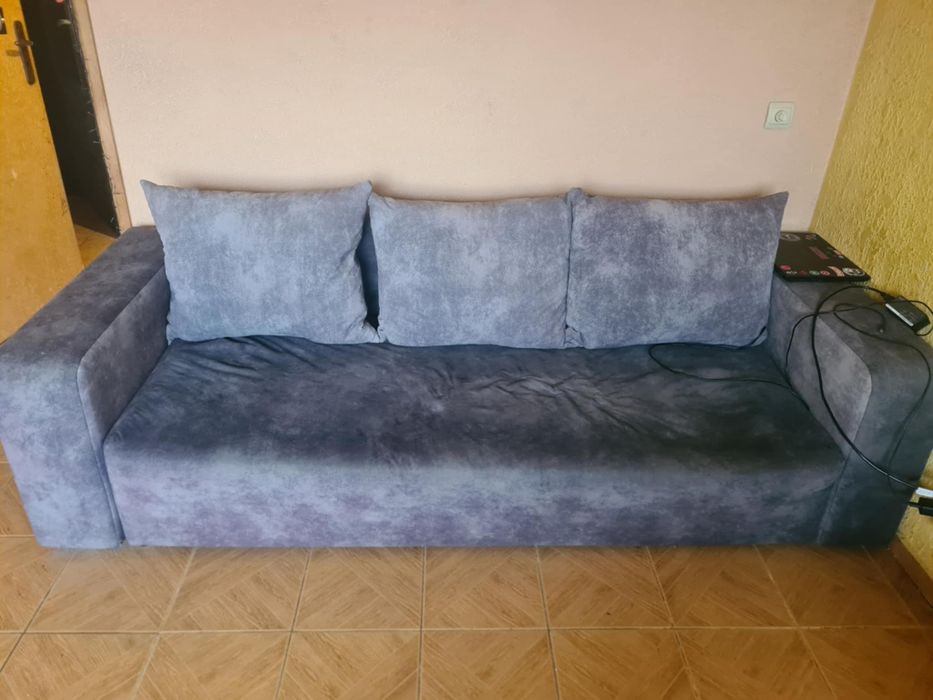 Продавам разтегателен диван