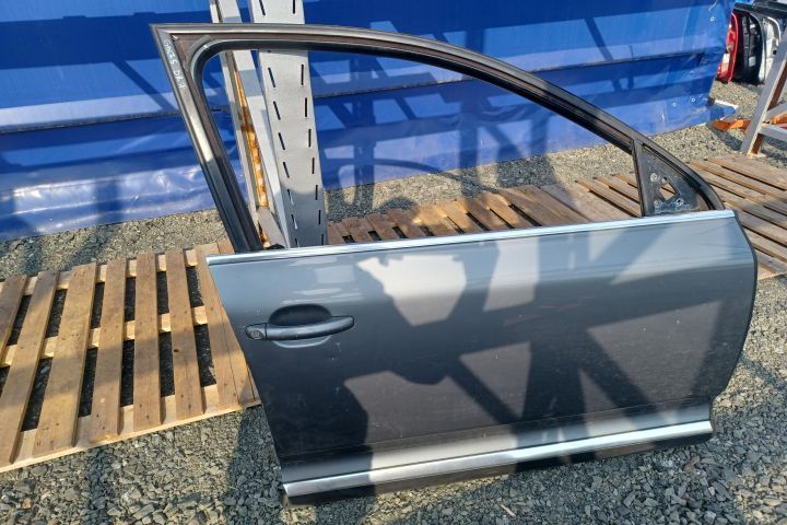 USA FATA DREAPTA Volkswagen Golf 5  [din 2003 pana  2009] seria