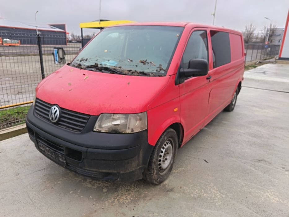 Vw T5 2.5 Tdi BPC 6 locuri 2007 Defect citiți anunțul.