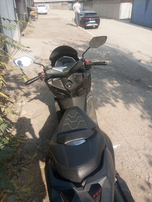 Срочно Продается Скутер T-max 150 куб.см.максималка 110 км