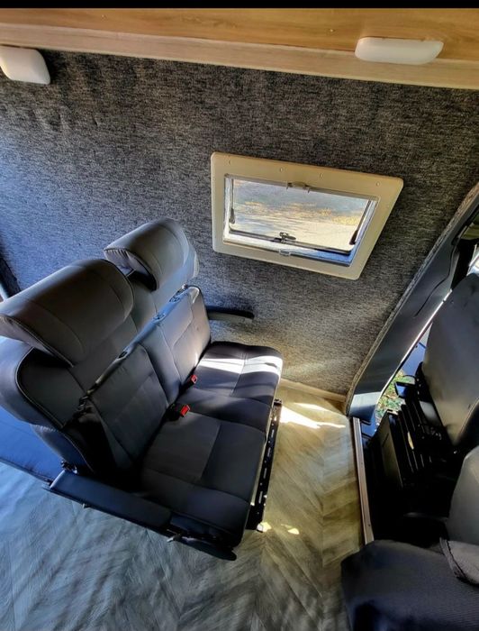 Mercedes-Benz Sprinter 4x4 Camper Off-Road