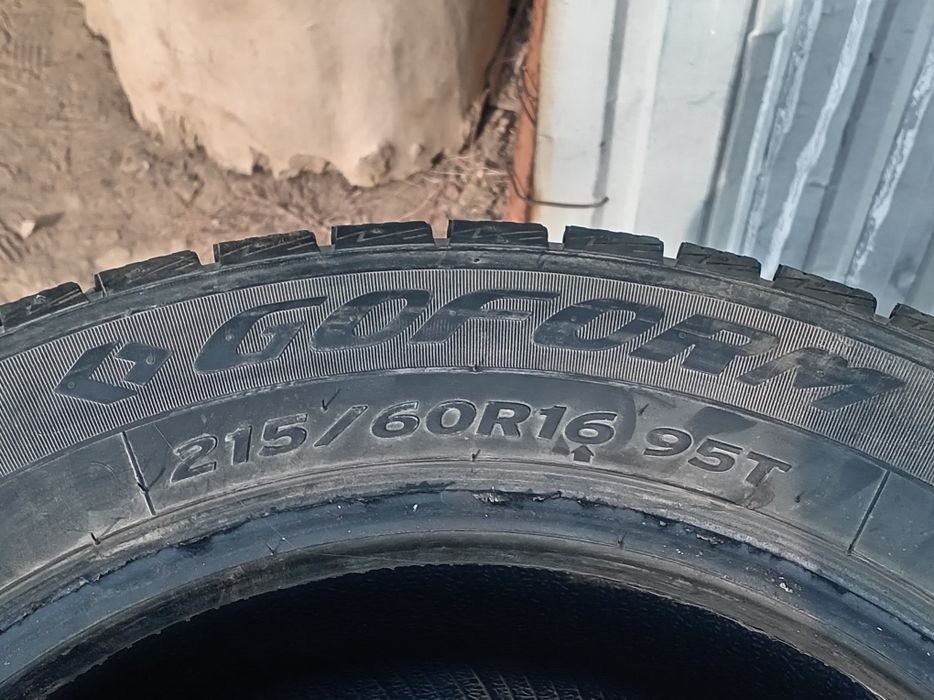 Зимная Резина почти новая