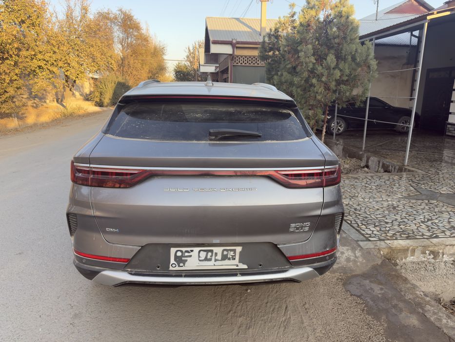 Продам byd song plus dm-i гибрид