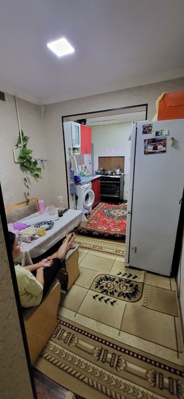 Продаю 2х комнатную квартиру на первом этаже.