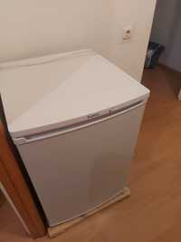 Продам стиральную машину и холодильник б/у